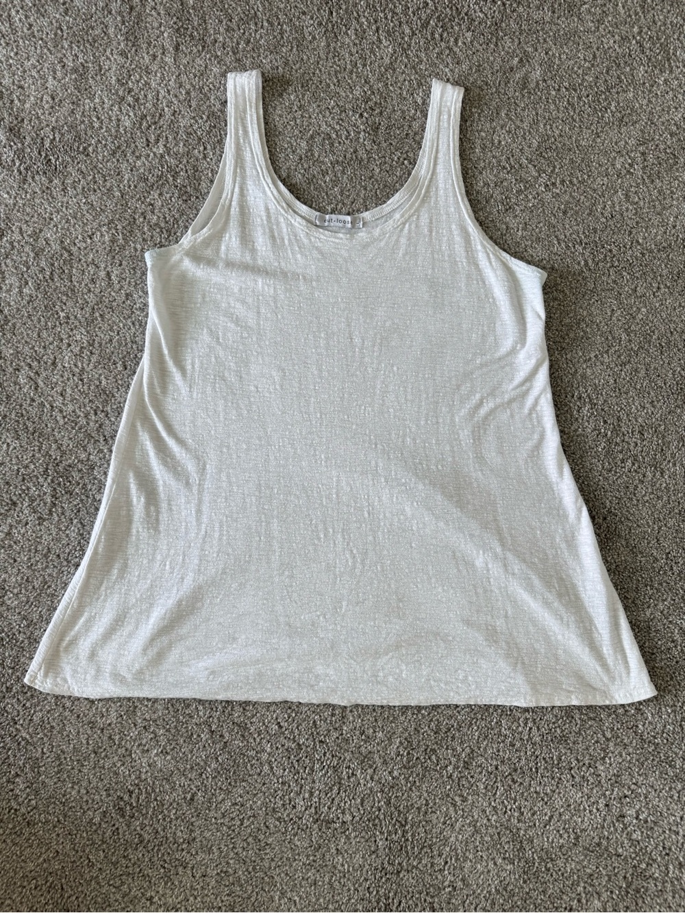 cut loose White Scoop Tank Top